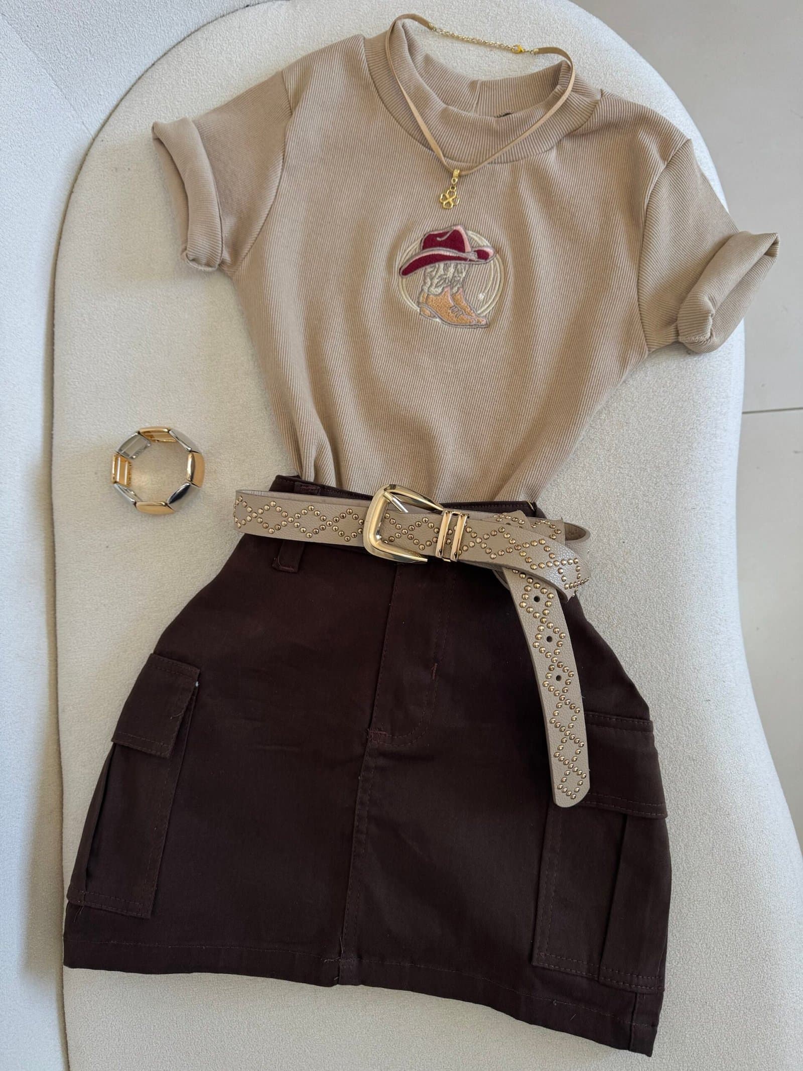 Colar Choker Trevo Areia