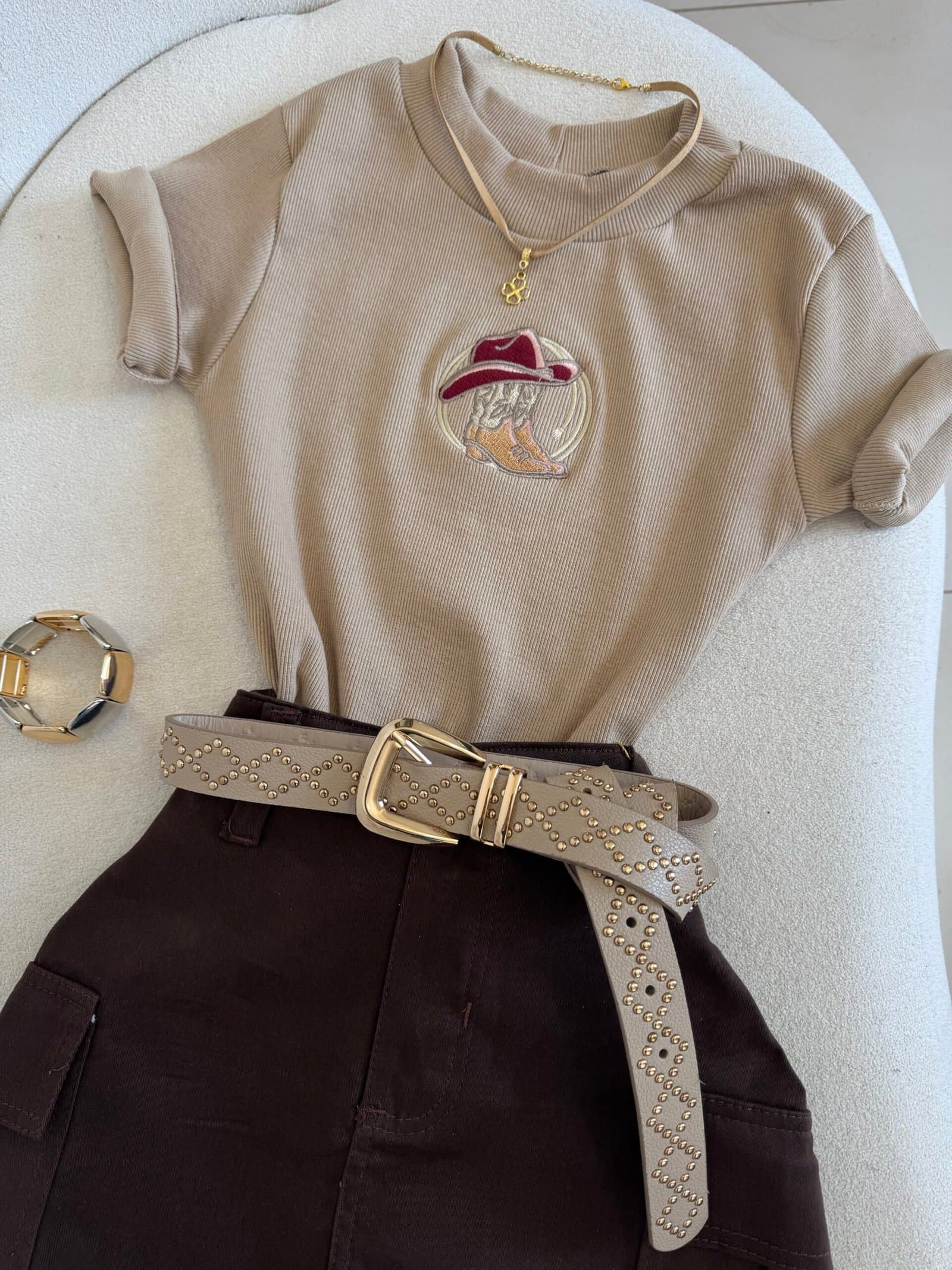 Colar Choker Trevo Areia