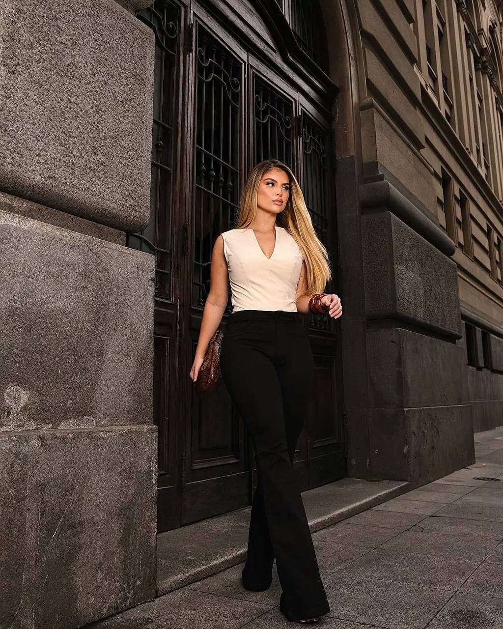 Calça Flare Carmen Jeans Preta