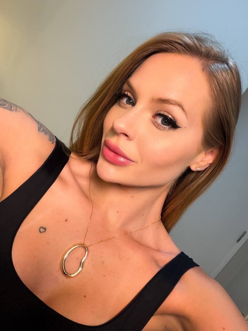 Colar Dourado Orgânico