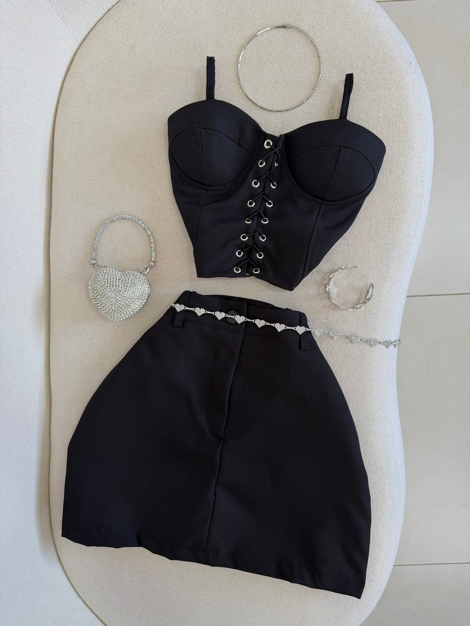Conjunto Alfaiataria Corset + Saia/shorts Valen Preto