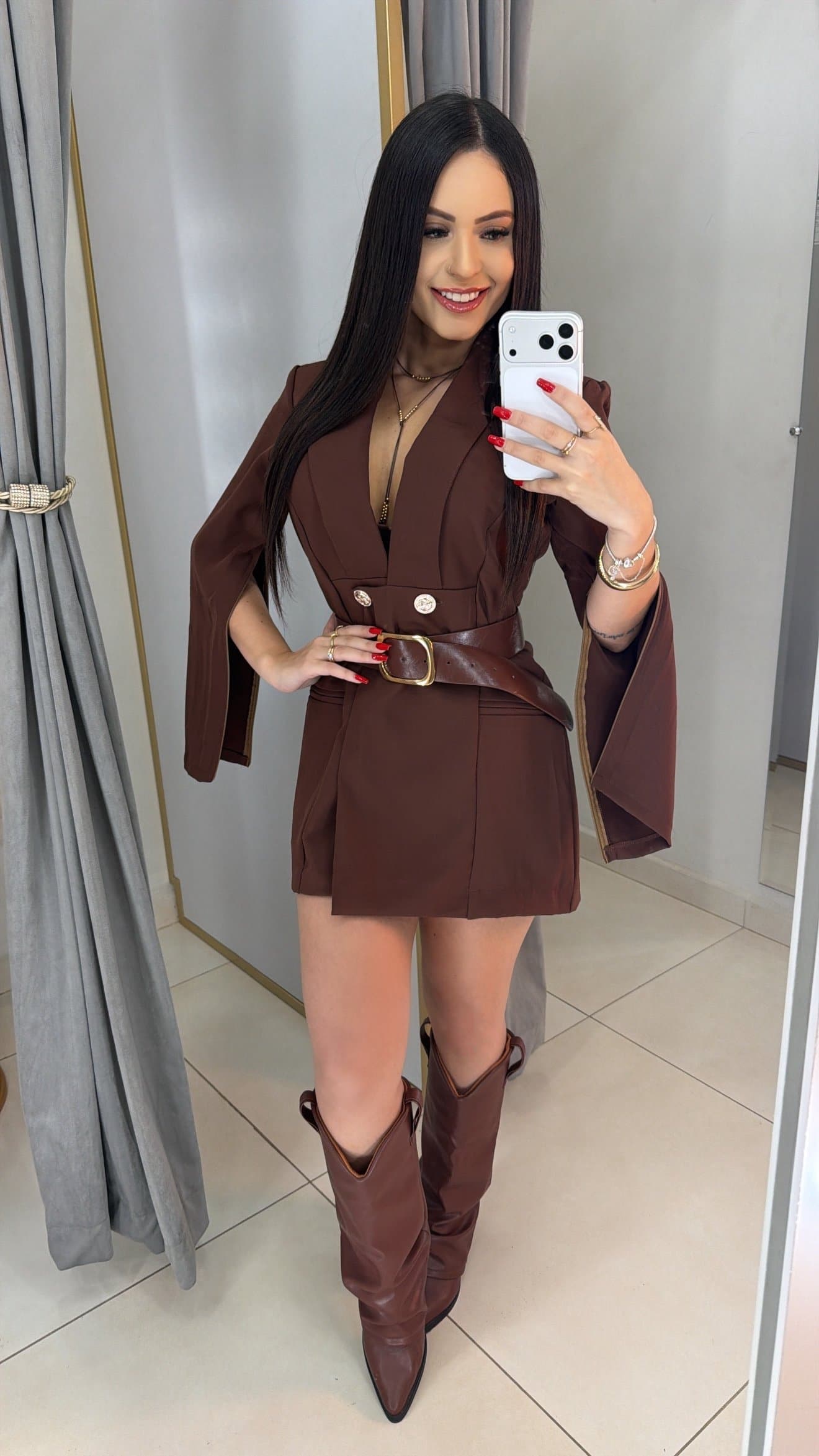 Cinto Marrom Fivela Quadrada Dourada