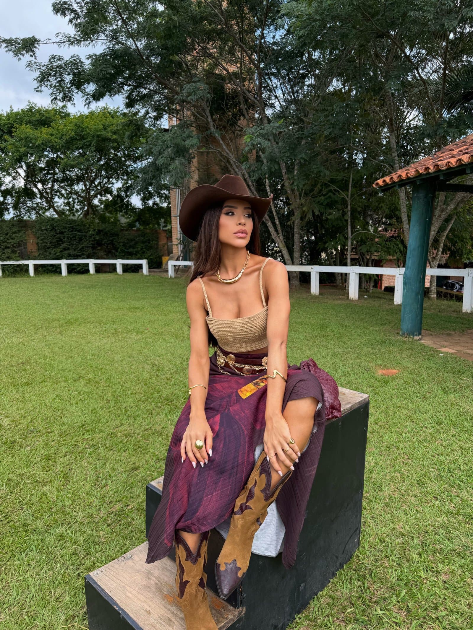 Conjunto Flora Bella - Top Artesanal e Saia Longa Estampada