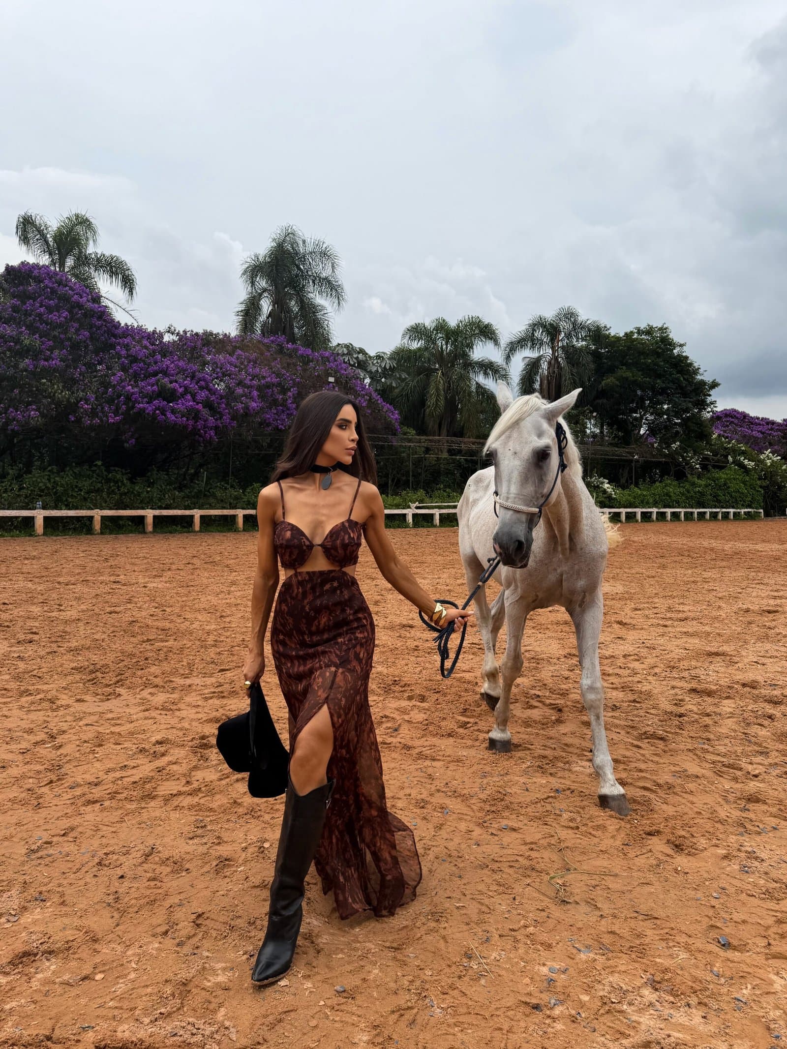 Vestido Mystic - Estampa Animal Print com Recortes Estilizados