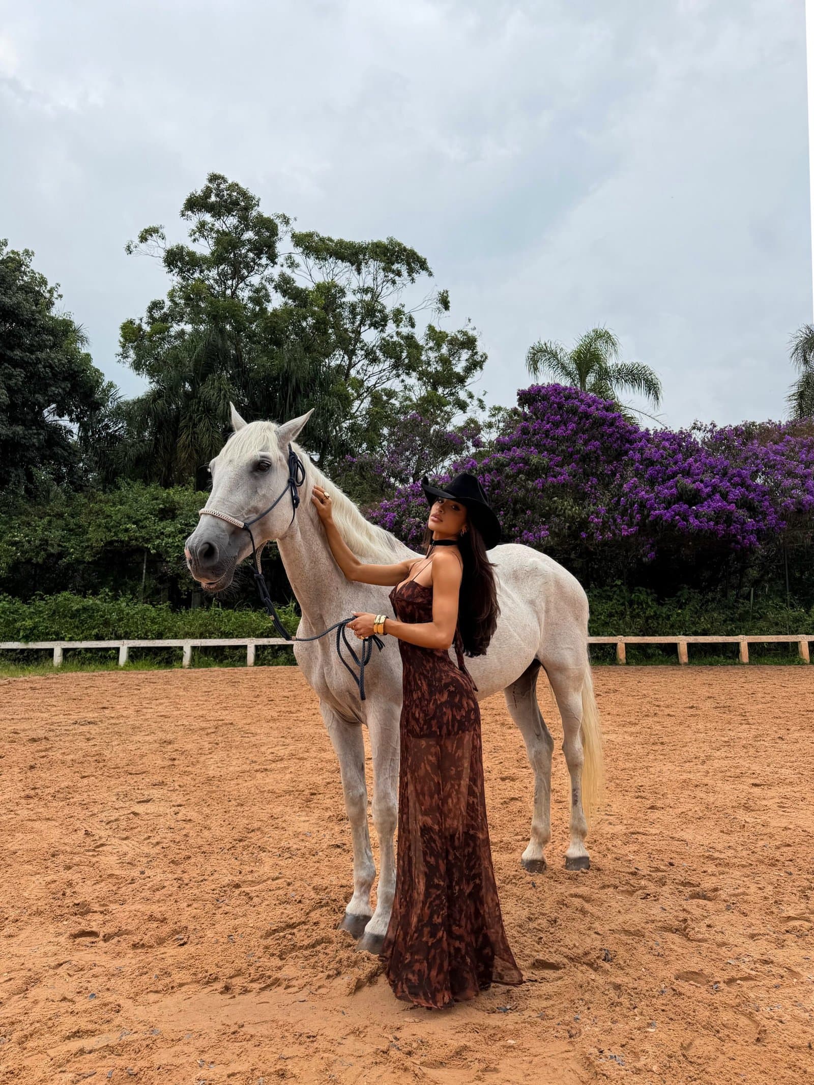 Vestido Mystic - Estampa Animal Print com Recortes Estilizados