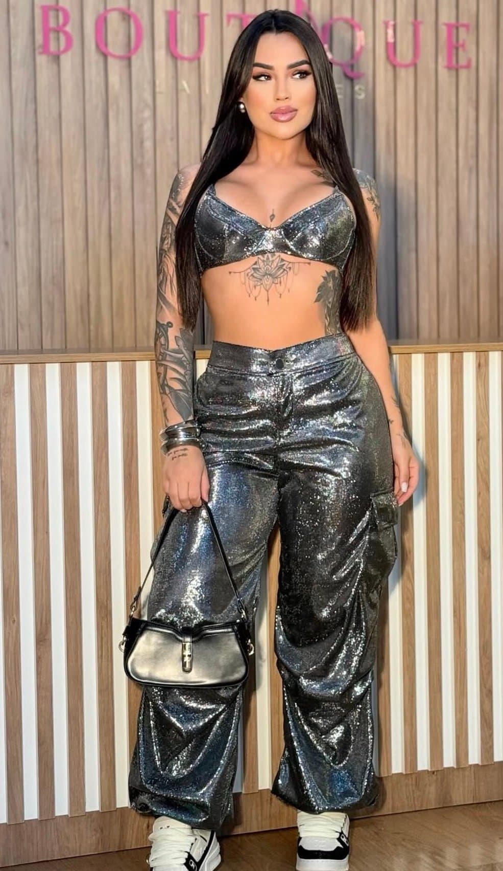 Calça Metalizada Cargo Prata (2 formas: wide leg e jogger)