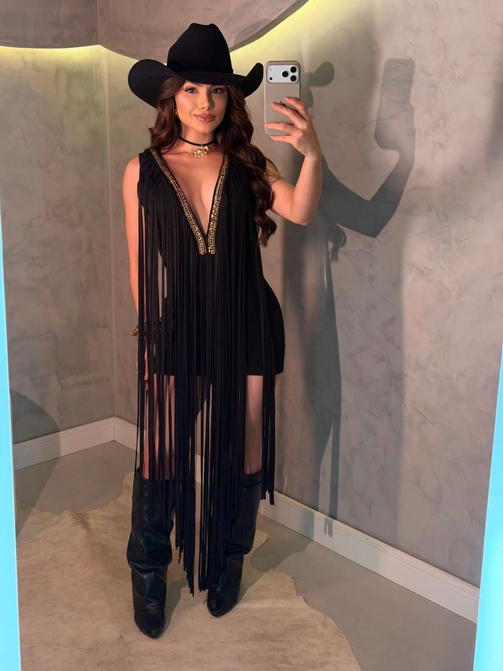 Vestido Sierra Franjas com Detalhes Dourado no Busto