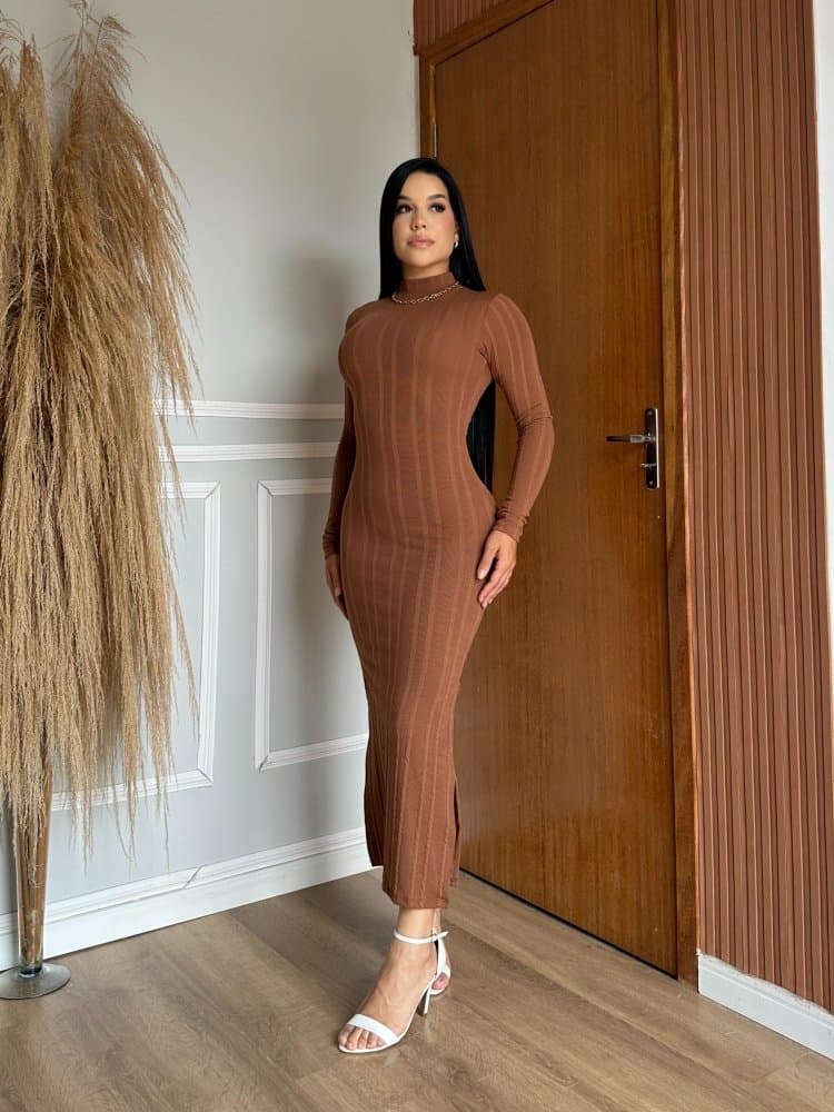 Vestido Maya Golinha Canelado Anarruga longo