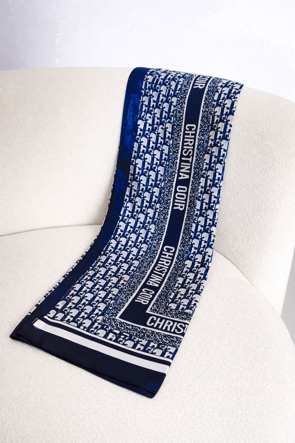 Lenço Cetim Cris Azul