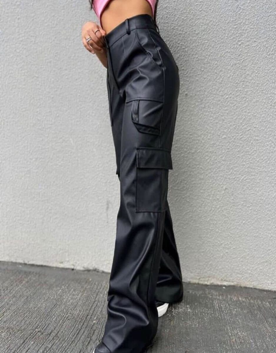 Calça Wide Leg Courino Cargo Preta