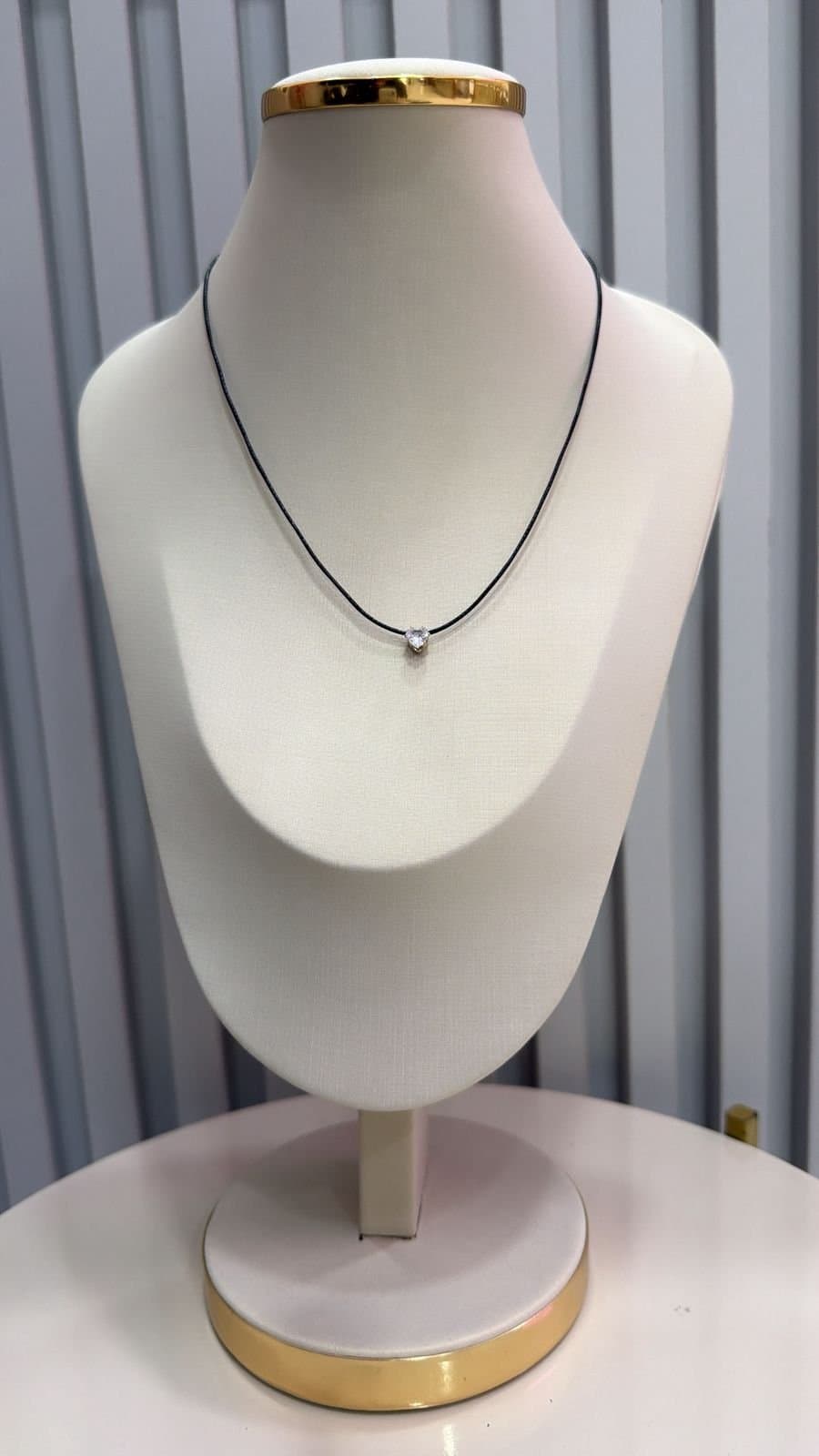 Colar Courino Ponto de Luz