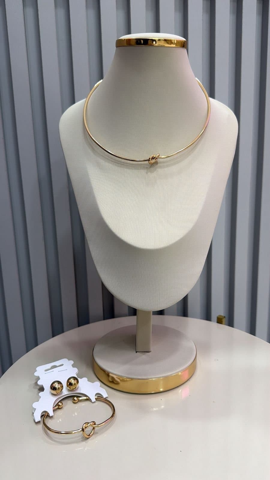 Conjunto de Colar Choker + Brinco + Bracelete Grazi