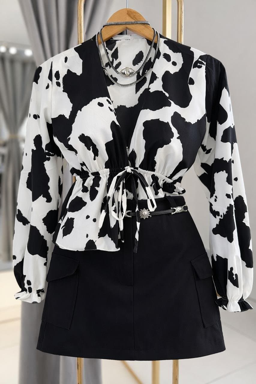 Saia/shorts Cargo Bolsos Laterais Preta