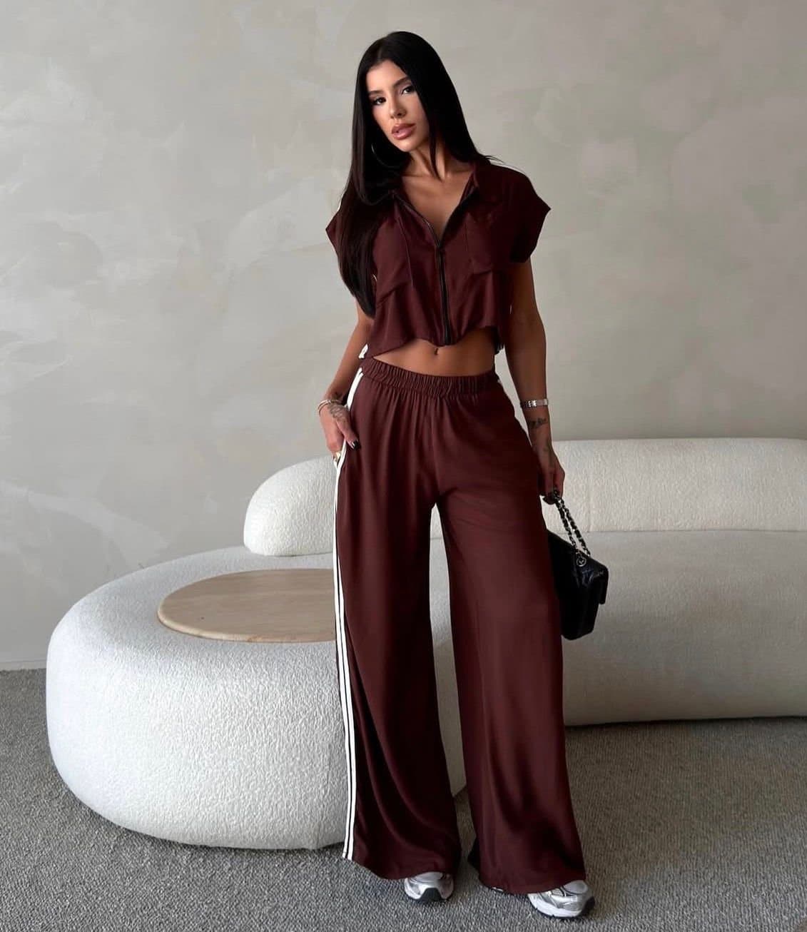 Conjunto Mariah Listras Marrom