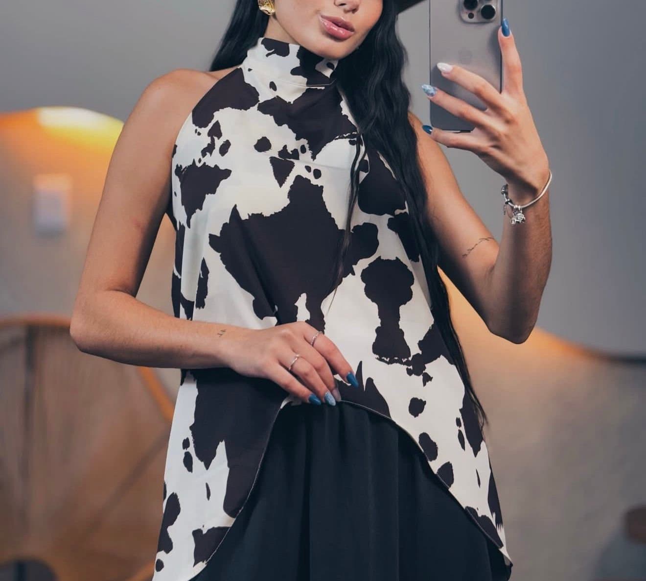 Bata Assimétrica Cow Print