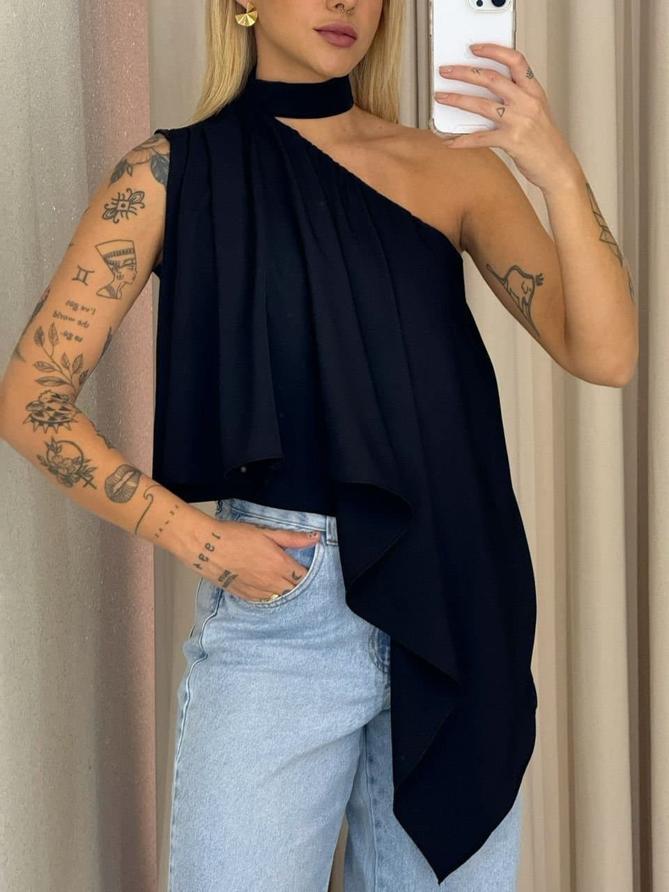 Bata Assimétrica Choker