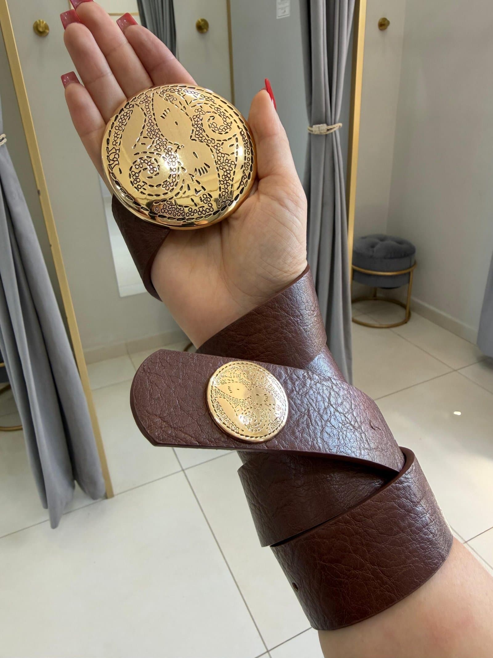 Cinto Liso Fivela Dourada Bola