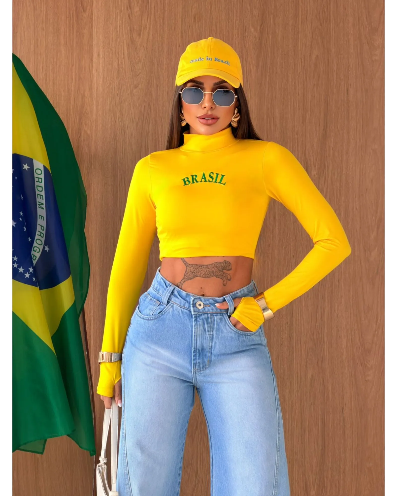 Cropped Brasil Manga Longa Luvinha