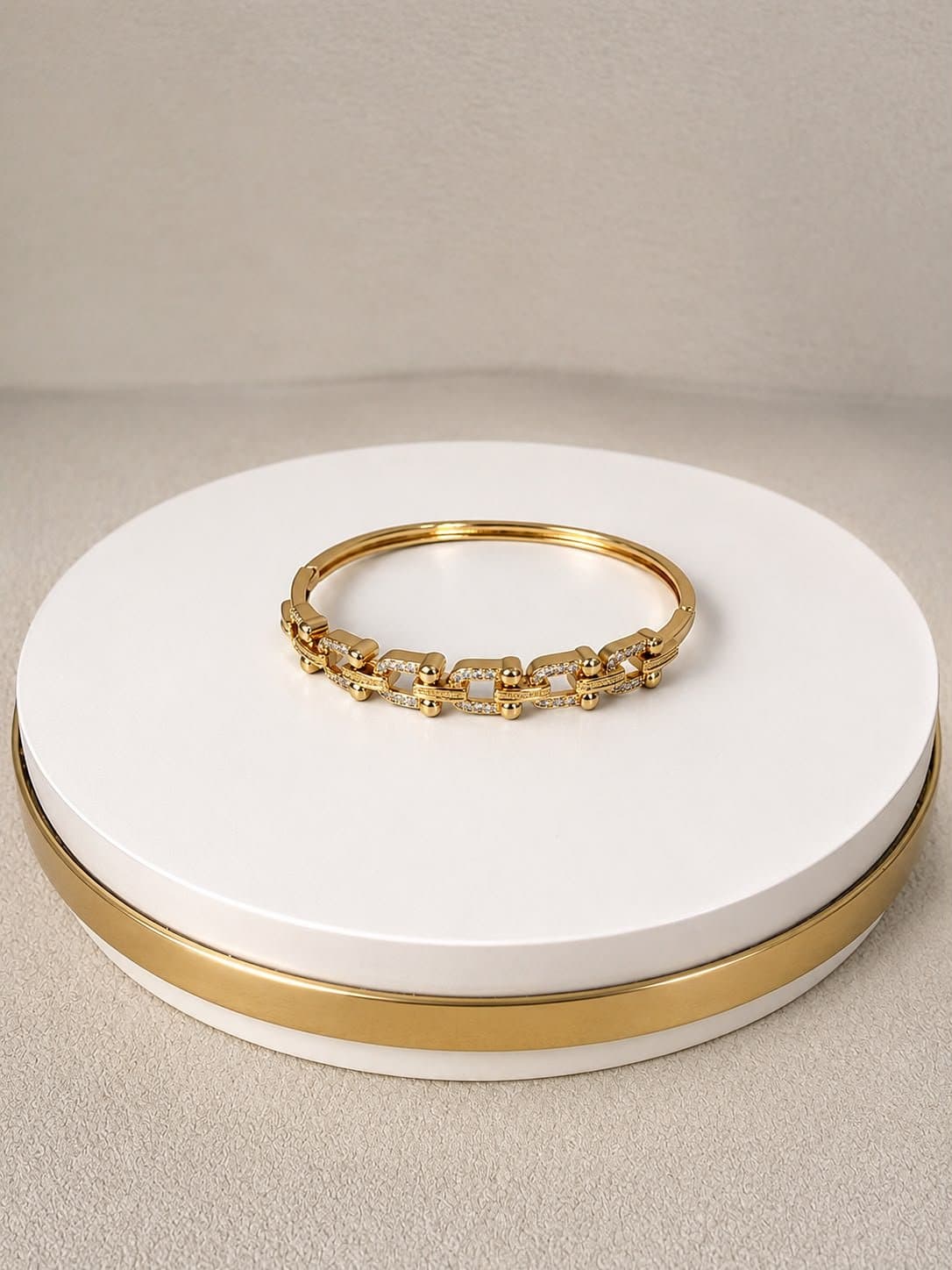 Bracelete Dourado com Strass Lavi