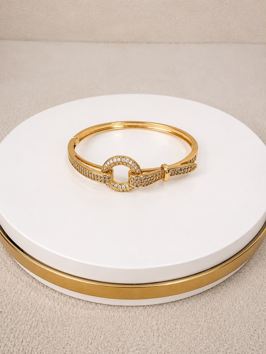 Bracelete Dourado com Strass Analu